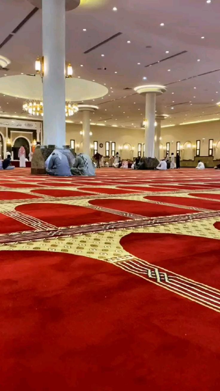 نمونه مسجد فرش شده کاری از سجاده فرش سوگند